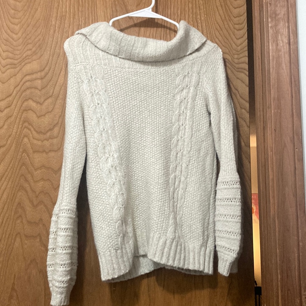 Anthropologie size medium cream cowl neck cableknit sweater GUC
